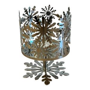 Bath & Body Works Silver Metal Snowflake Candle Holder for 3 Wick Candle